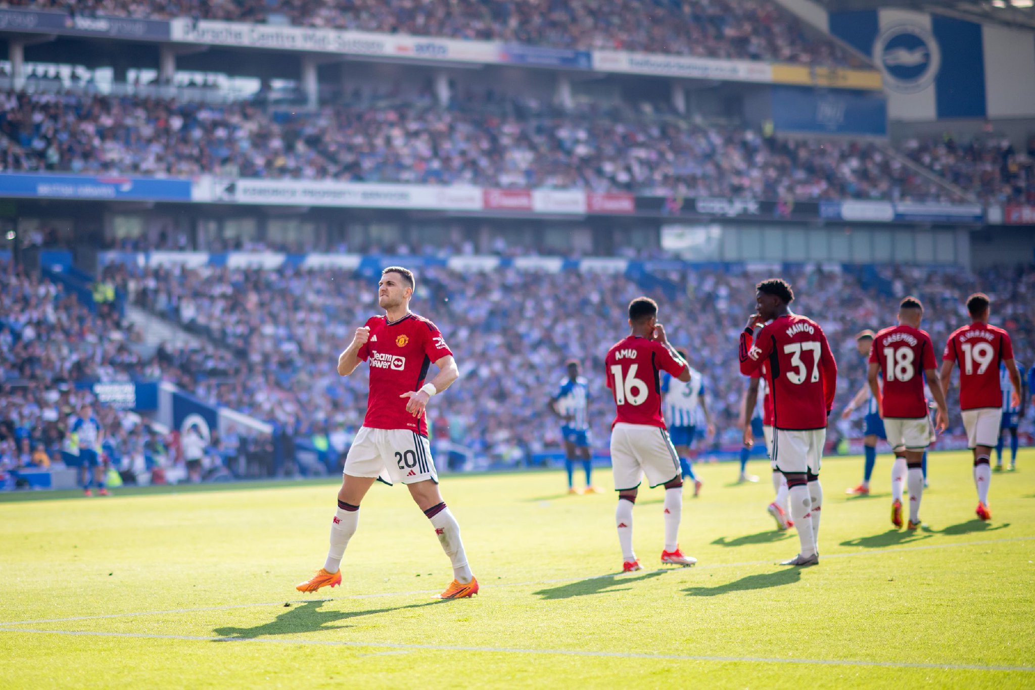 中往往更加 中往往更加