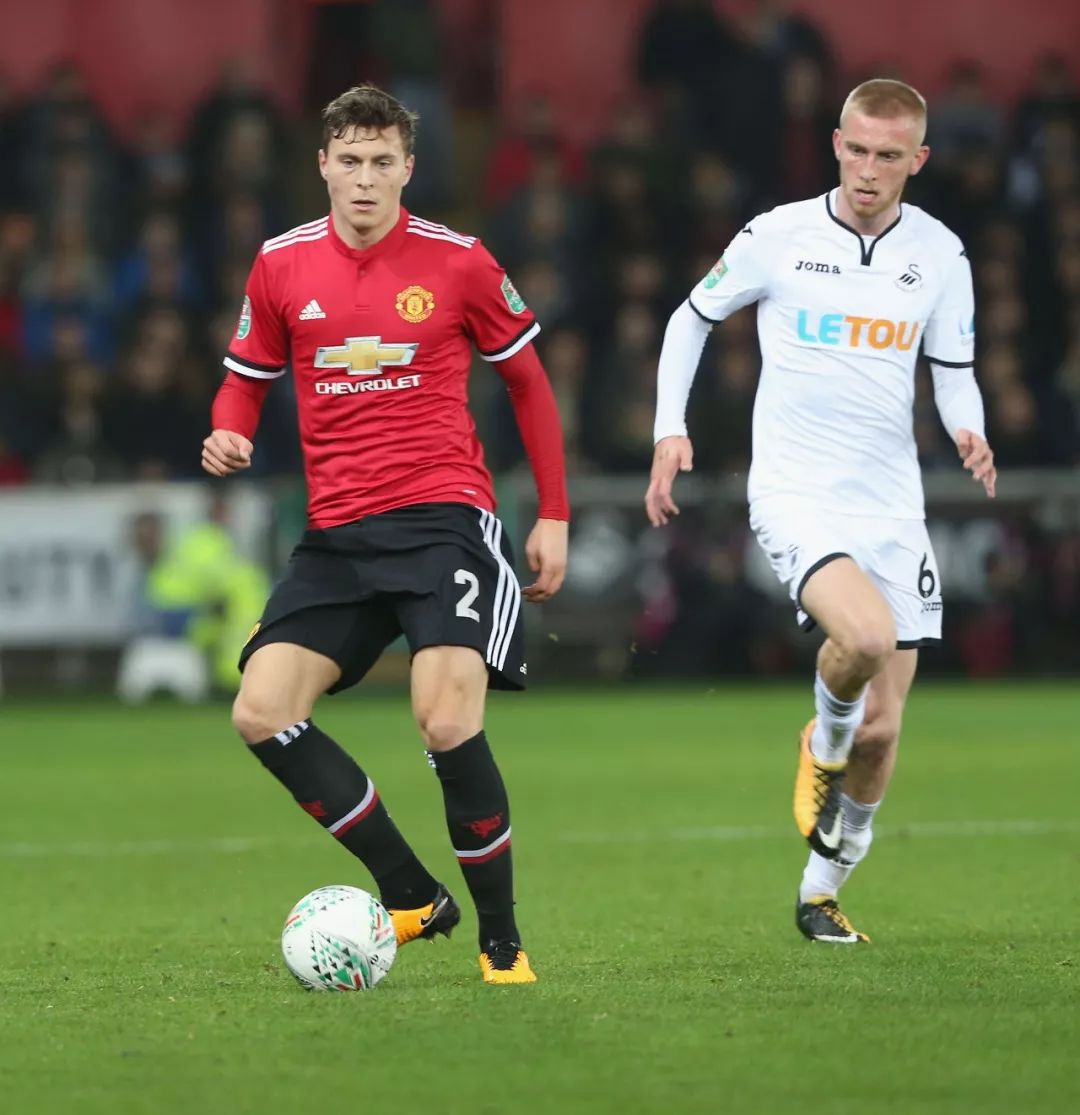 小李不仅提 小李不仅提